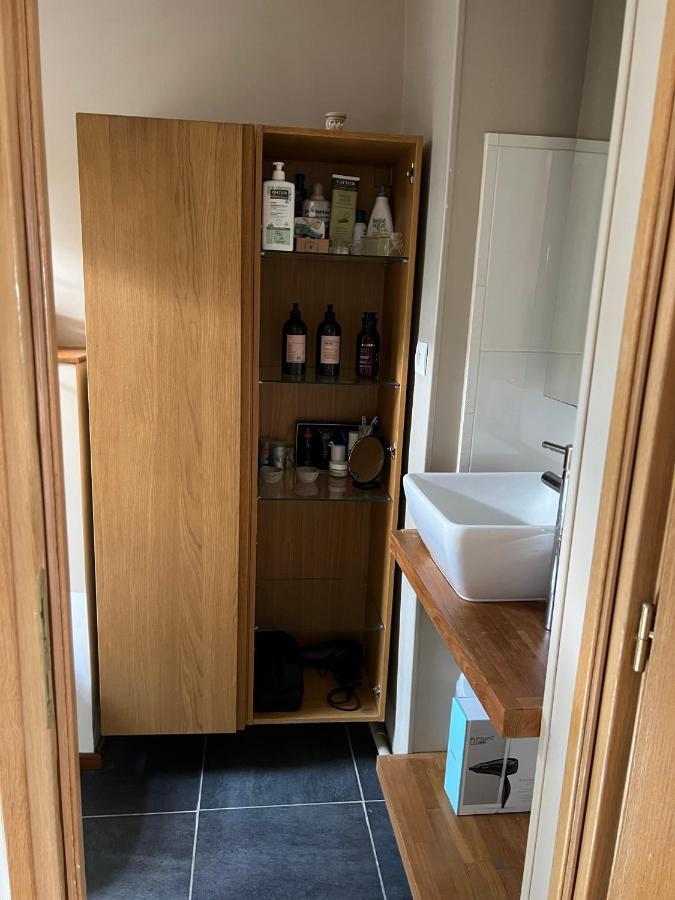 Duplex In Montmartre 4-5 Personnes * Parigi